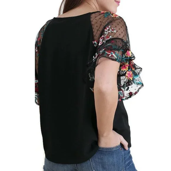 Umgee Black Floral Embroidered Tiered Ruffle Sleeve Boat Neck Top Blouse Size S - Picture 3 of 8
